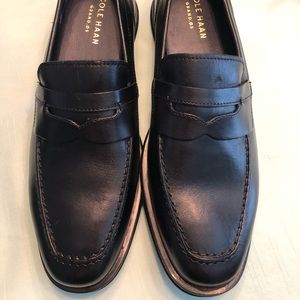 Cole Haan Men’s size 8 dress shoes